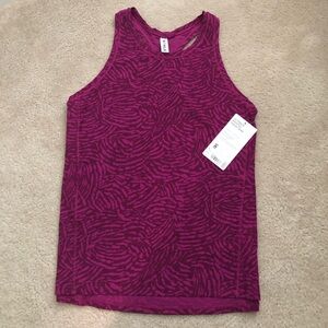 Athleta Ultimate printed tank. NWT. Size small.